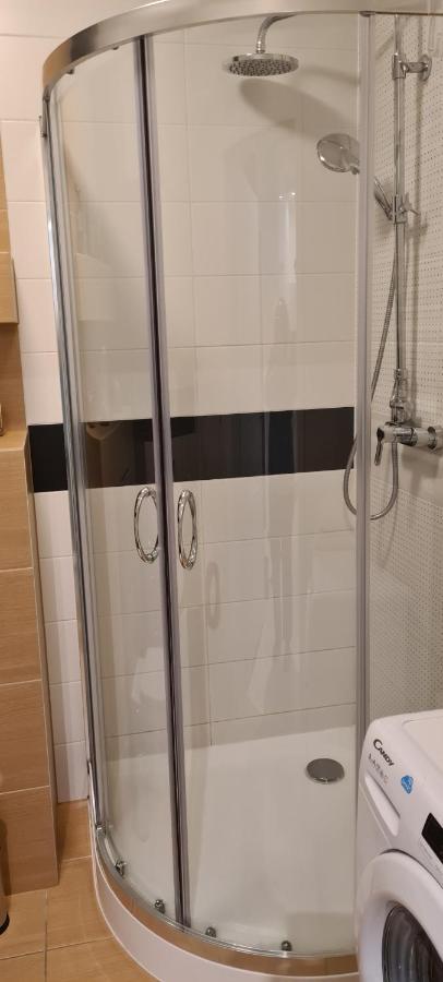 Grey & White Pogodne Apartment Kolobrzeg Bagian luar foto