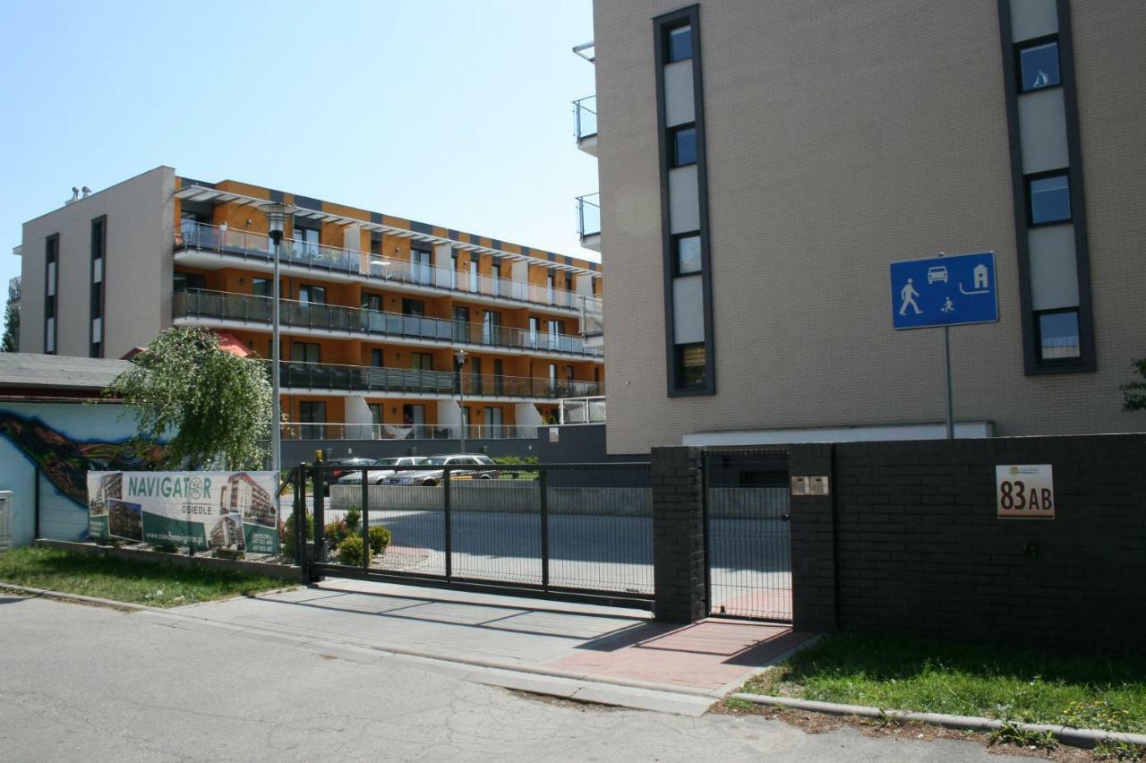Grey & White Pogodne Apartment Kolobrzeg Bagian luar foto