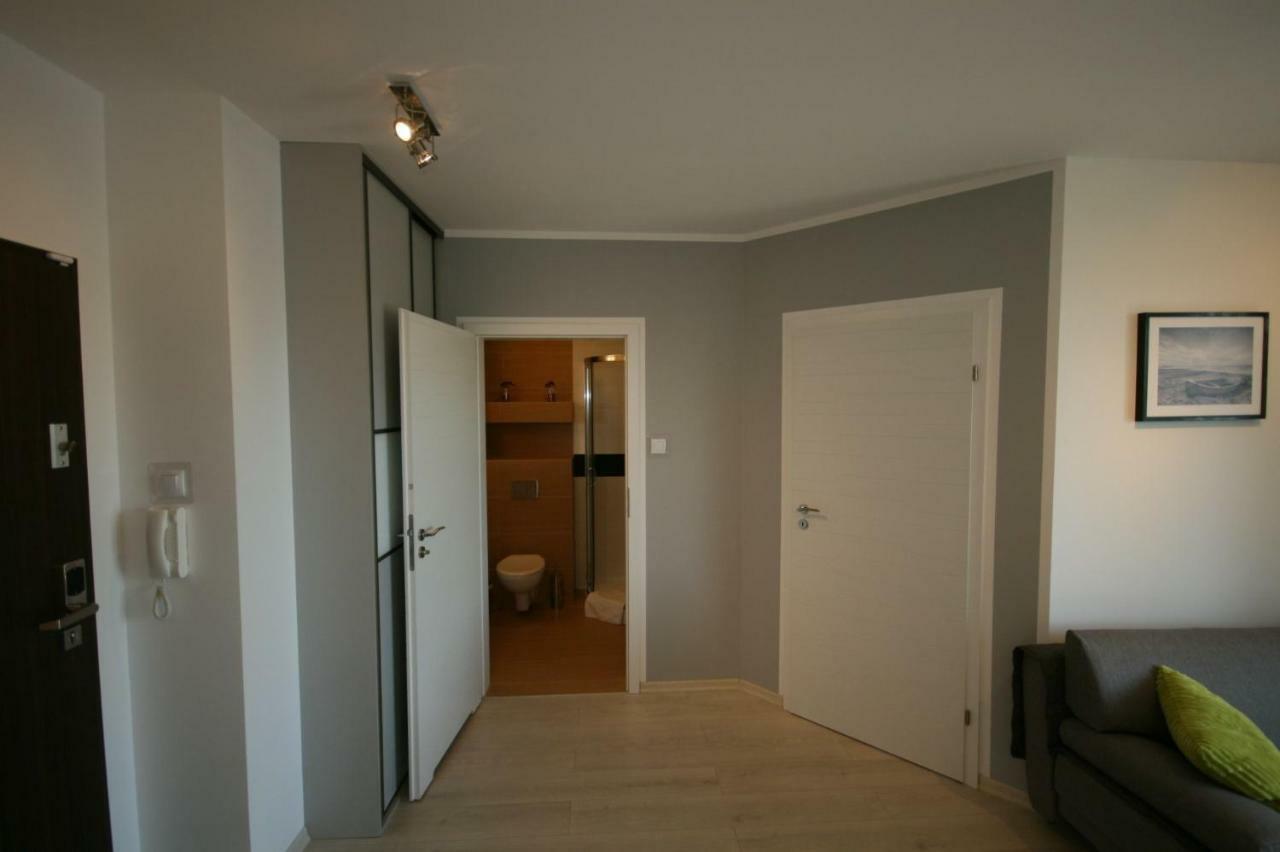 Grey & White Pogodne Apartment Kolobrzeg Bagian luar foto