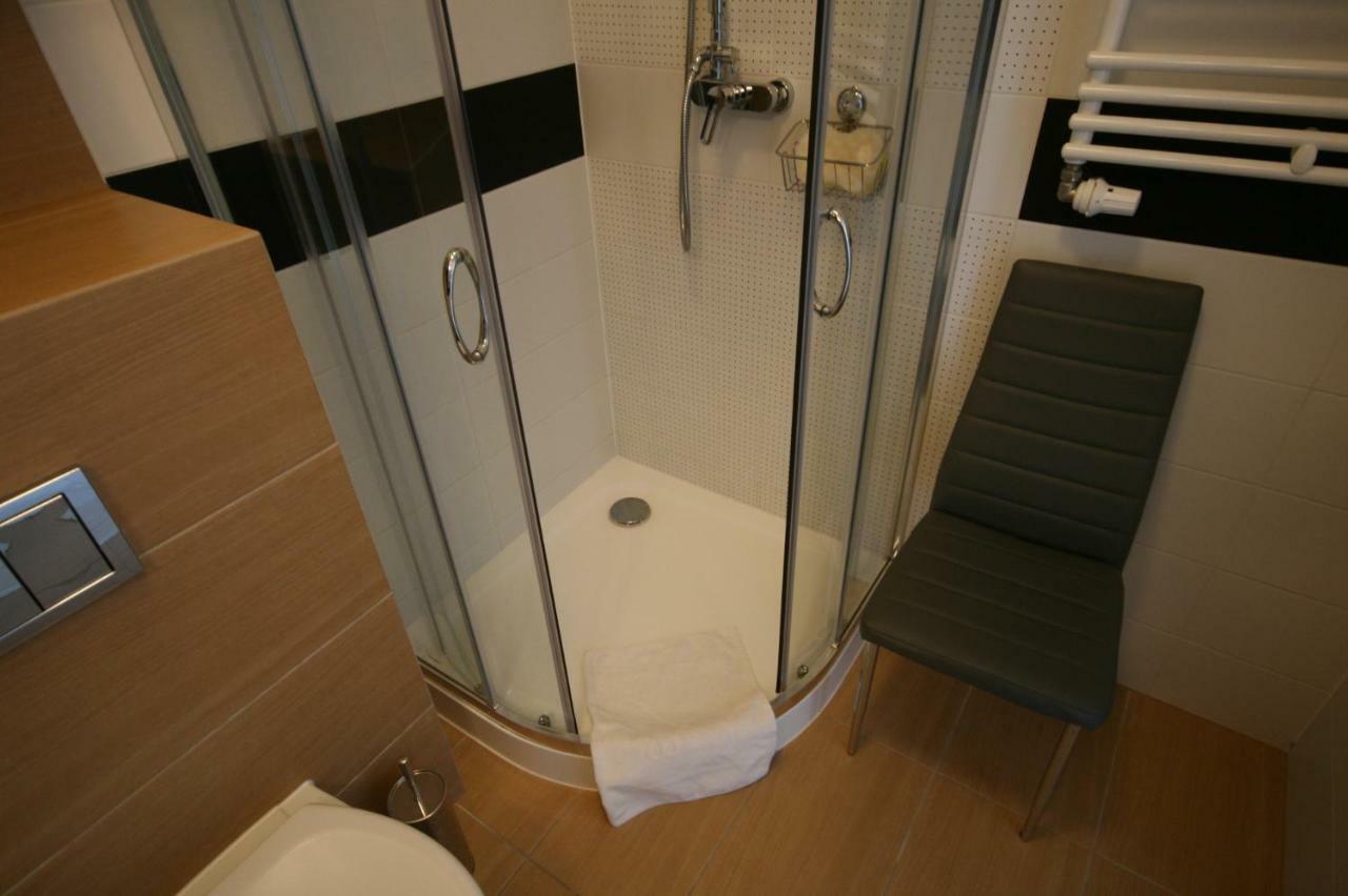 Grey & White Pogodne Apartment Kolobrzeg Bagian luar foto