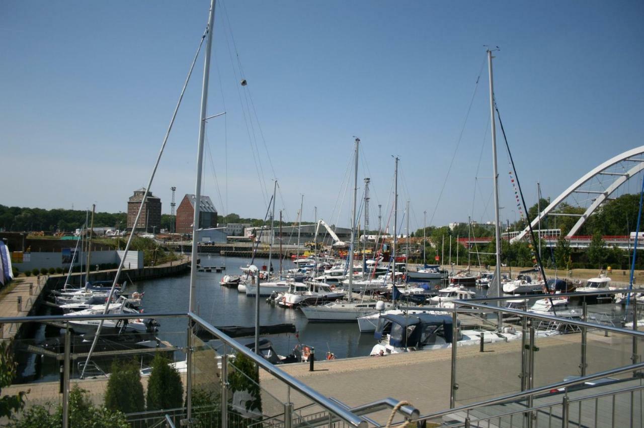 Grey & White Pogodne Apartment Kolobrzeg Bagian luar foto